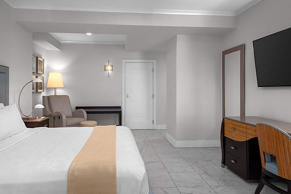 The Jung Hotel & Residences
