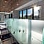 Global Luxury Suites at The Arches