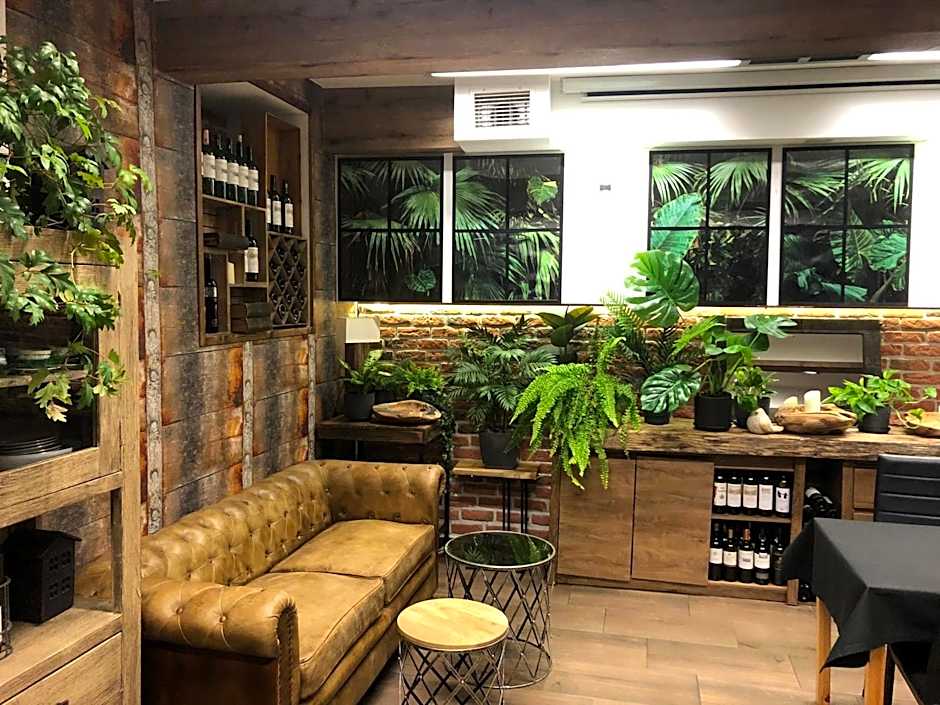 Art & Garden Residence