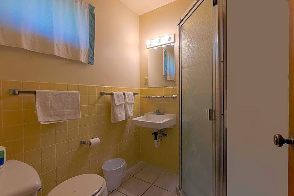 Parkside Motel by OYO Meadville Conneaut Lake