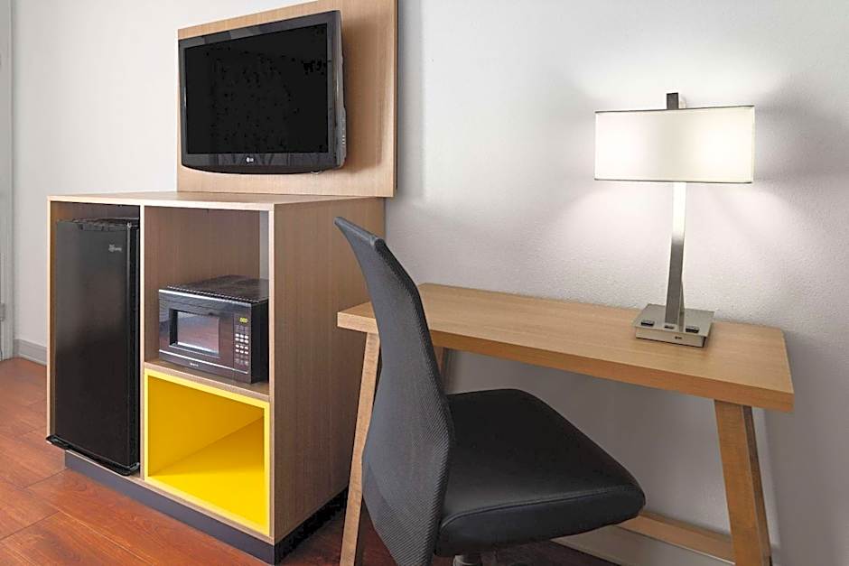 Days Inn by Wyndham Americus