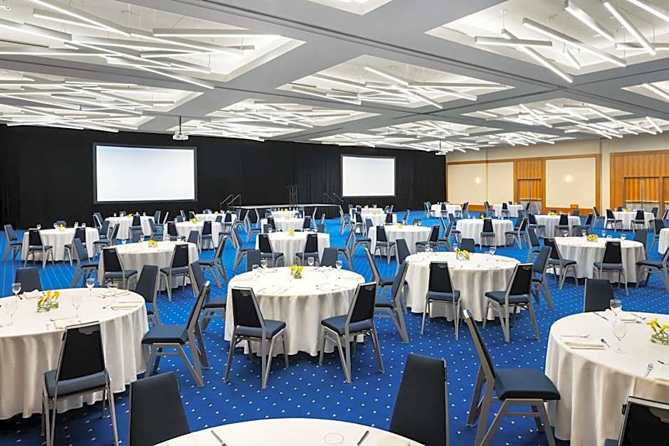 Sheraton Vancouver Wall Centre
