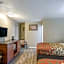 Econo Lodge Inn & Suites Yreka