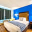 Econo Lodge Inn & Suites Windsor Locks Bradley Airport