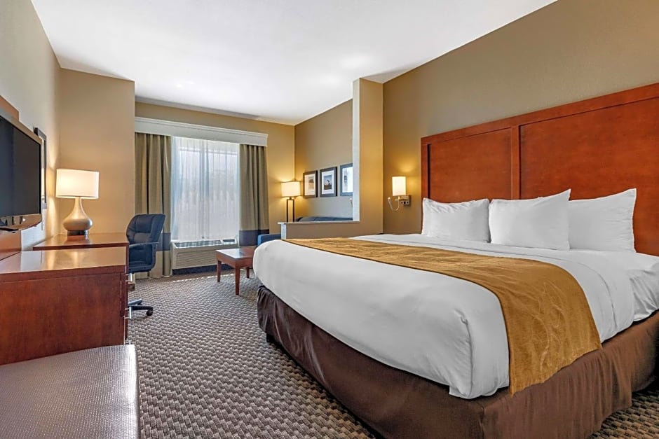 Comfort Suites Lufkin – Lufkin, TX