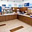 Holiday Inn Express Hotel & Suites Elkhart-South By IHG