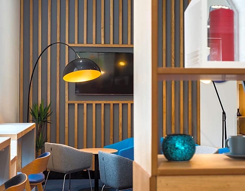 Holiday Inn Express Strathclyde Park M74, Jct 5 By IHG