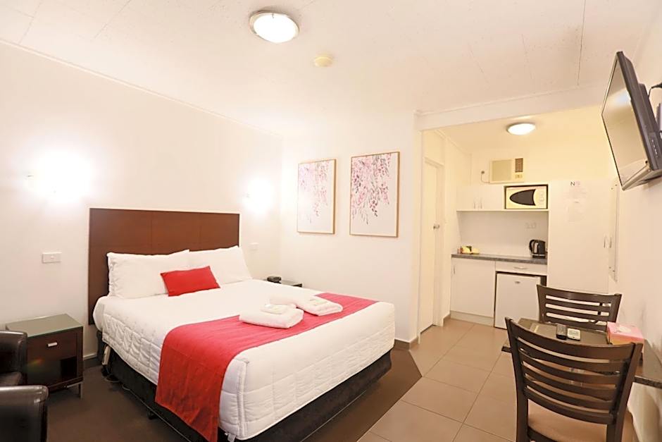 The Esplanade Motel