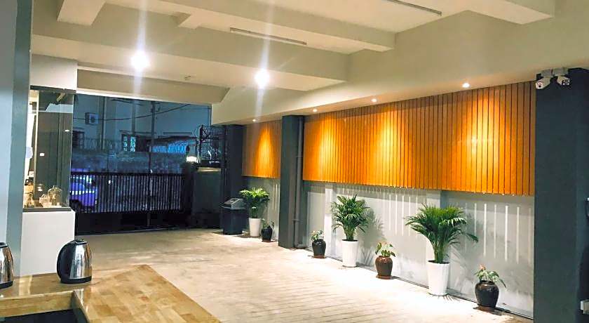 SERENE Stays Hotel