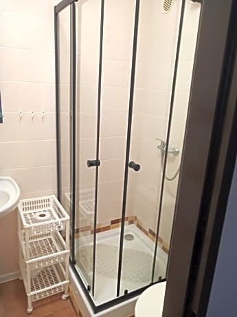 Deluxe Double Room with Shower