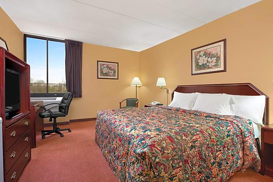 Days Inn by Wyndham Hagerstown I-70
