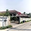Super OYO 662 Malee Bunga Hotel