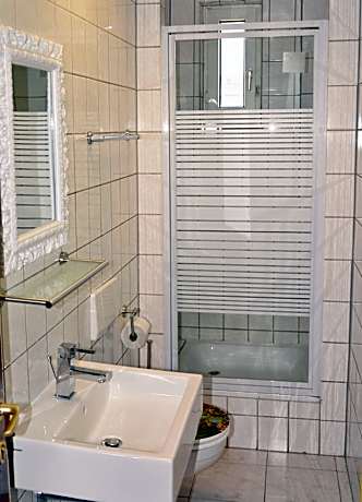 Single Room with Shared Shower and Toilet