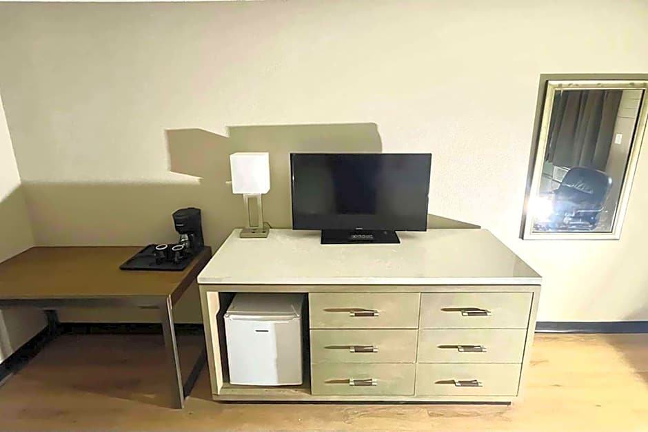 Super 8 by Wyndham Blythe