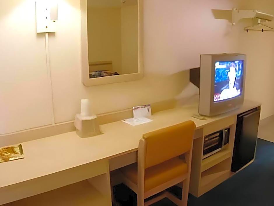 Americas Best Value Inn Jefferson City