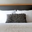 Hotel Saint Clair - Magnificent Mile