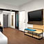 Tru by Hilton Jacksonville Airport I-95