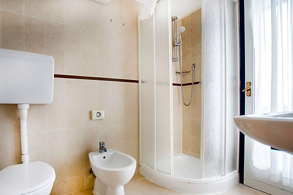 Hotel Dolomiti - Azzurro Club