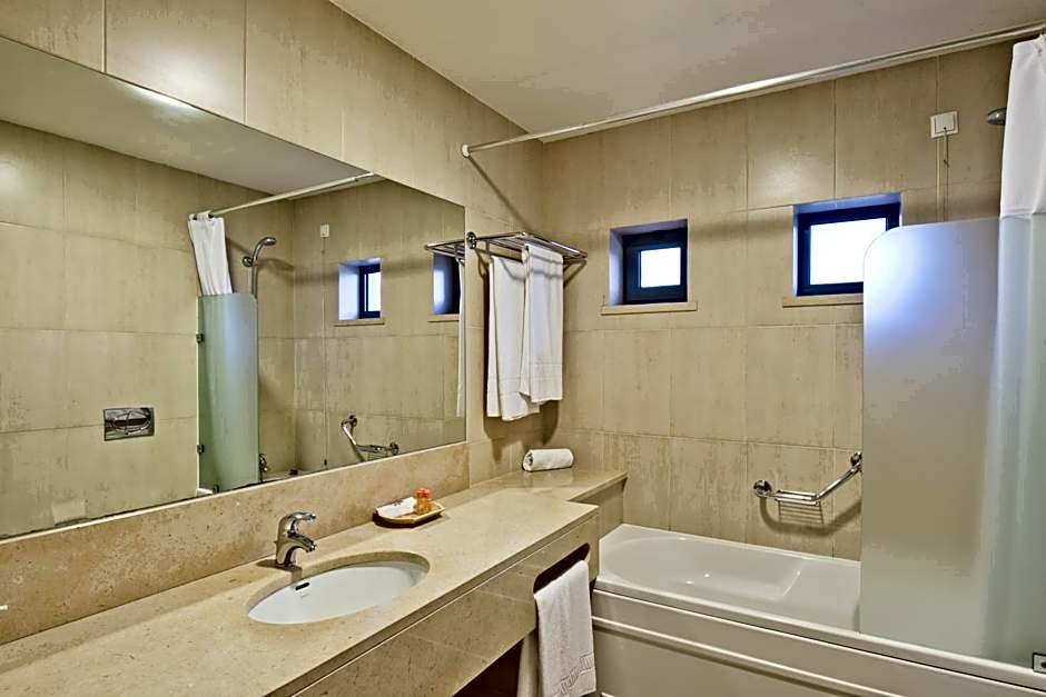 Tulip Inn Estarreja Hotel & Spa