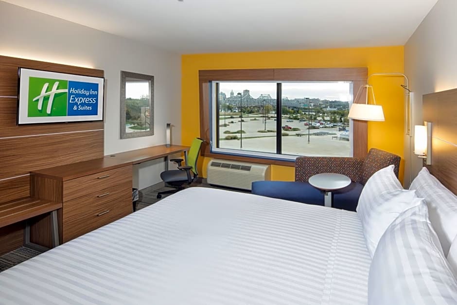 Holiday Inn Express & Suites East Peoria - Riverfront By IHG