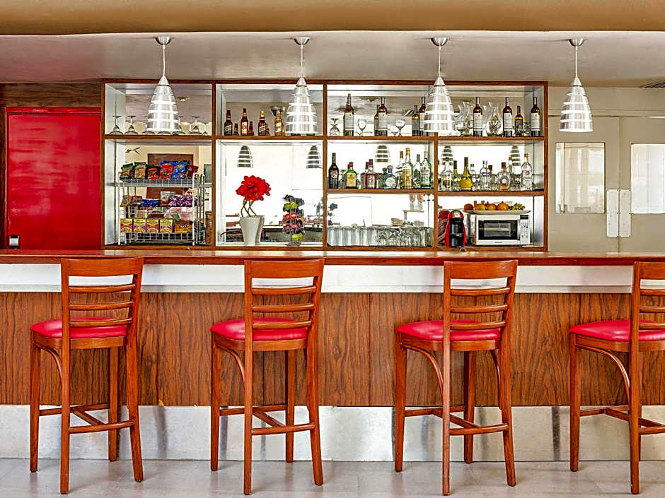 Ibis Monterrey Aeropuerto