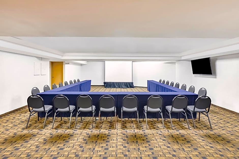Fiesta Inn Insurgentes Viaducto