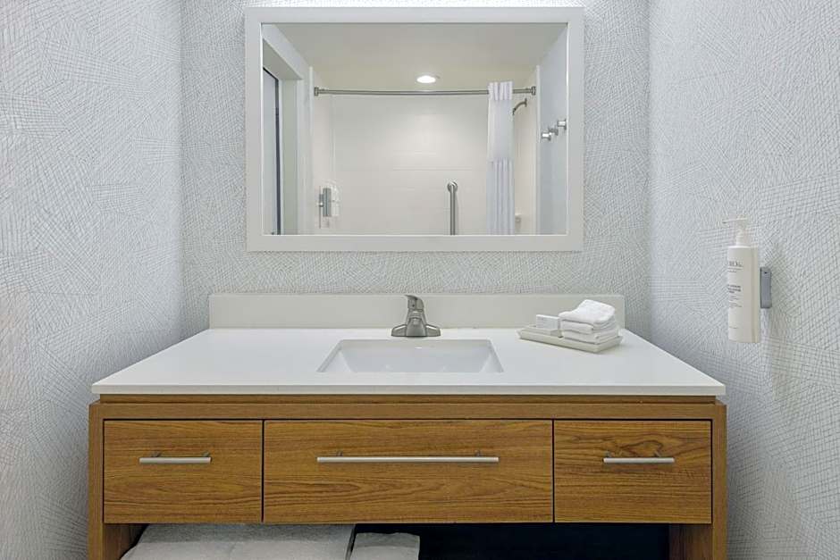 Home2 Suites by Hilton Nokomis Sarasota Casey Key