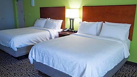 Standard Queen Room with Two Queen Beds