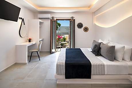 Santorinn Suites Fira