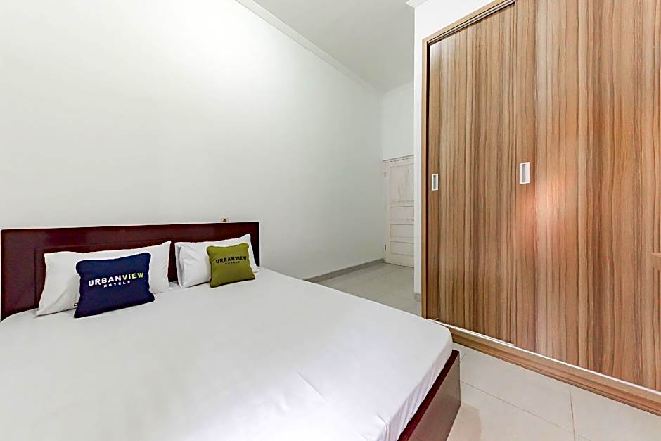 Urbanview Hotel Sabar Residence CSB Mall