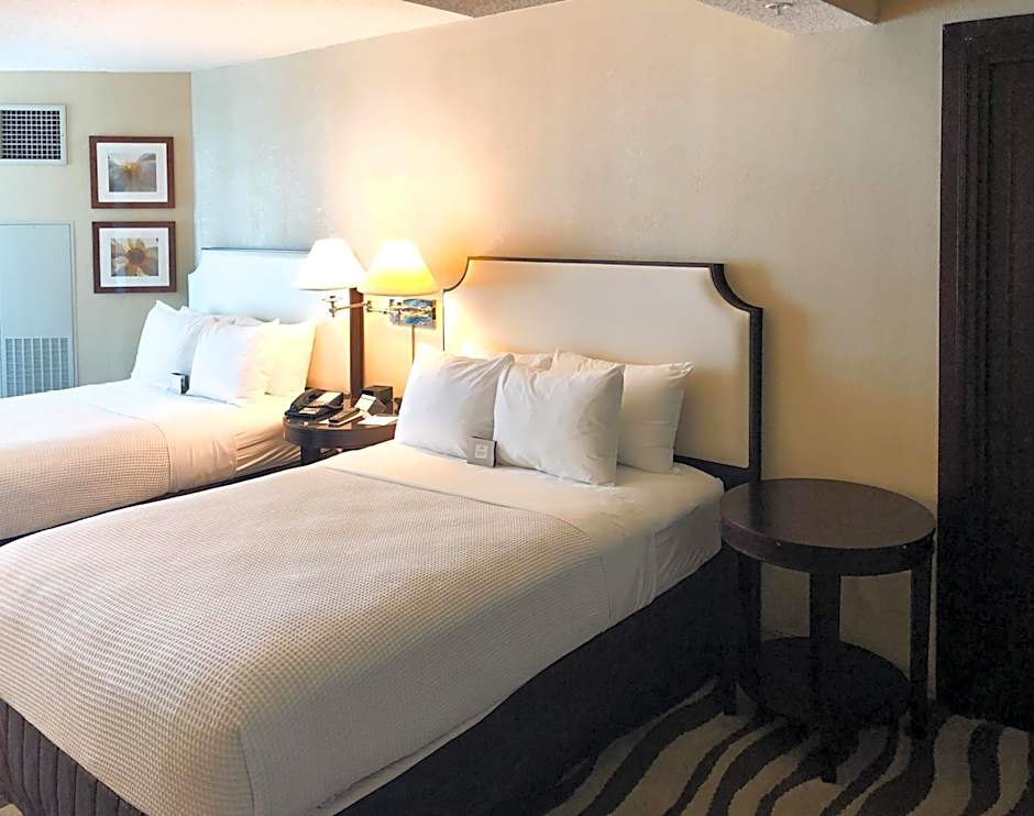 Fort Pontchartrain Detroit, a Wyndham Hotel
