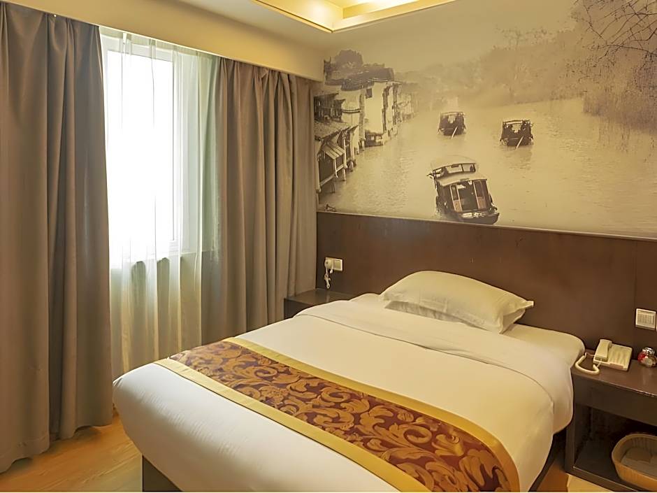 GreenTree Inn Huzhou South Street Chaoyin Bridge Business Hotel