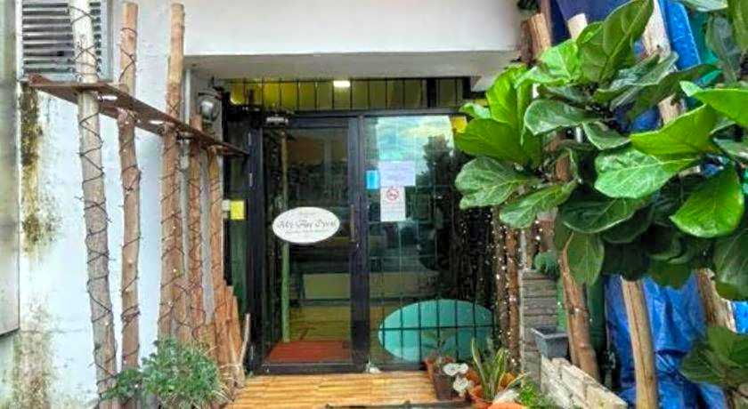 RAINFOREST Budget Stay