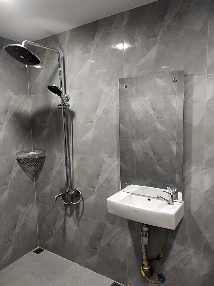 OYO 90487 Wisma Kuta Karang Baru