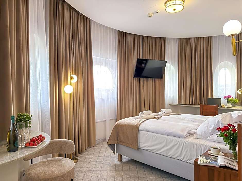 Hotel Piast Wrocaw Centrum