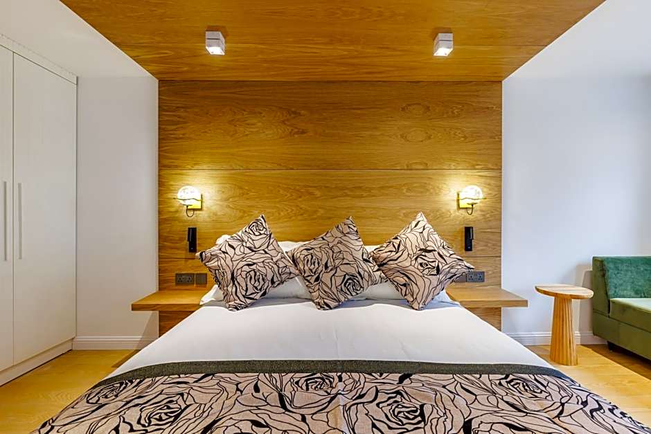 Rosemay Hotel near London Heathrow Airport