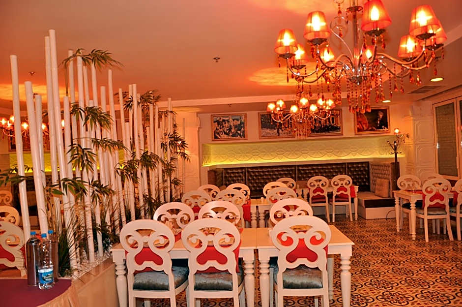 Alba Hotel