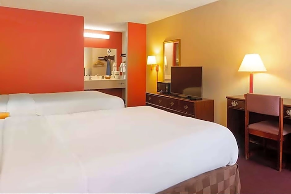 Days Inn by Wyndham Adairsville