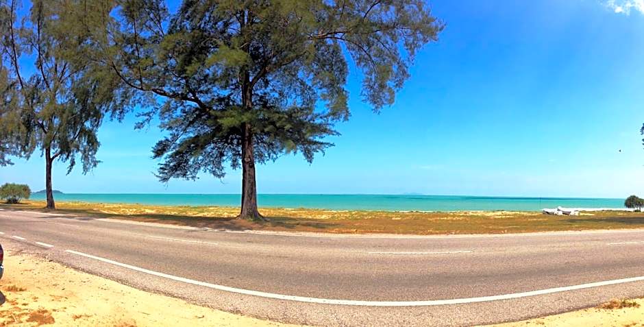 Semarak Beach Inn