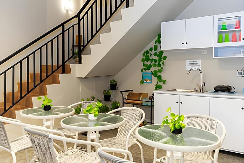 RedDoorz Hostel @ DI Panjaitan Simpang Lima