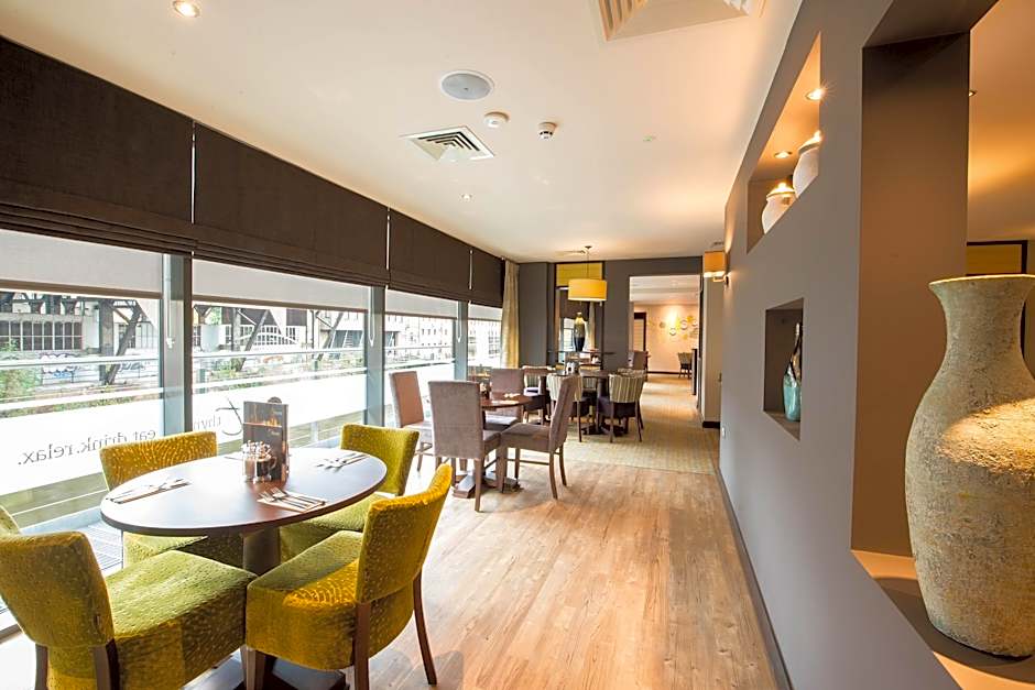Premier Inn Manchester City Centre West
