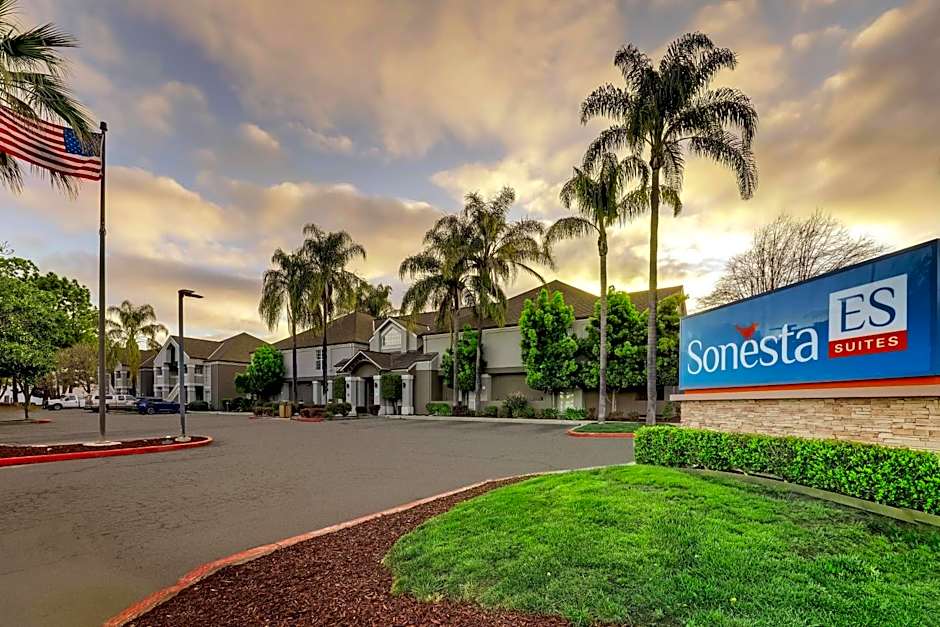 Sonesta ES Suites San Jose Airport