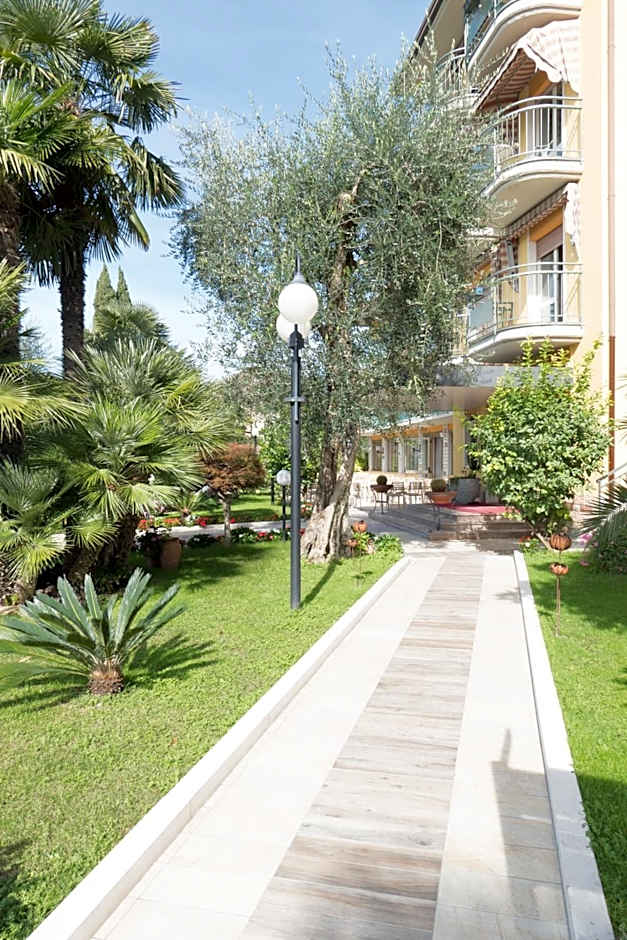 Hotel Drago - Garda Lake Collection