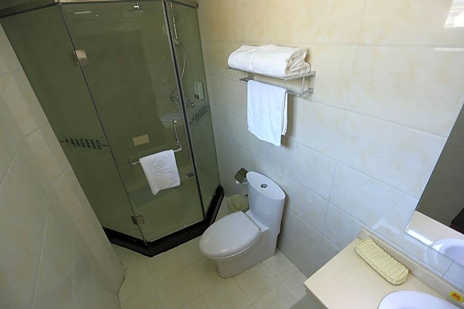 GreenTree Inn Shandong Yuncheng Ximen Street Songjiang Kung Fu School Business Hotel