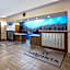 La Quinta Inn & Suites by Wyndham Conroe