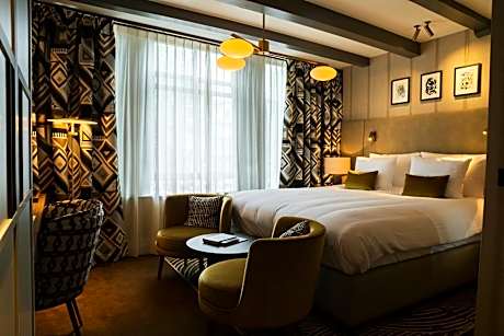 Superior Deluxe Double Room with Canal View