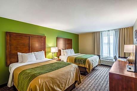 Queen Room with Two Queen Beds - Non-Smoking