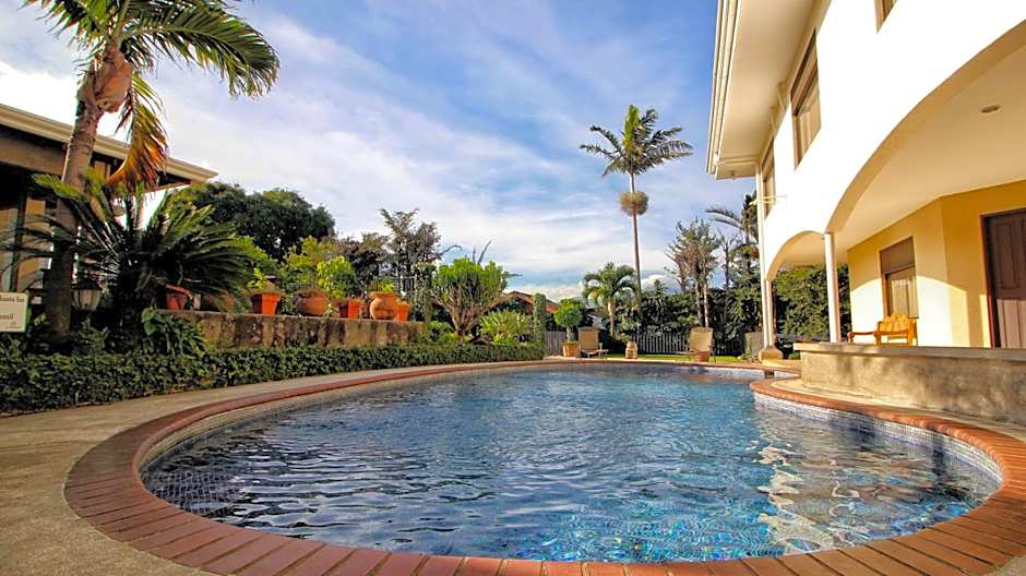 La Riviera Hotel