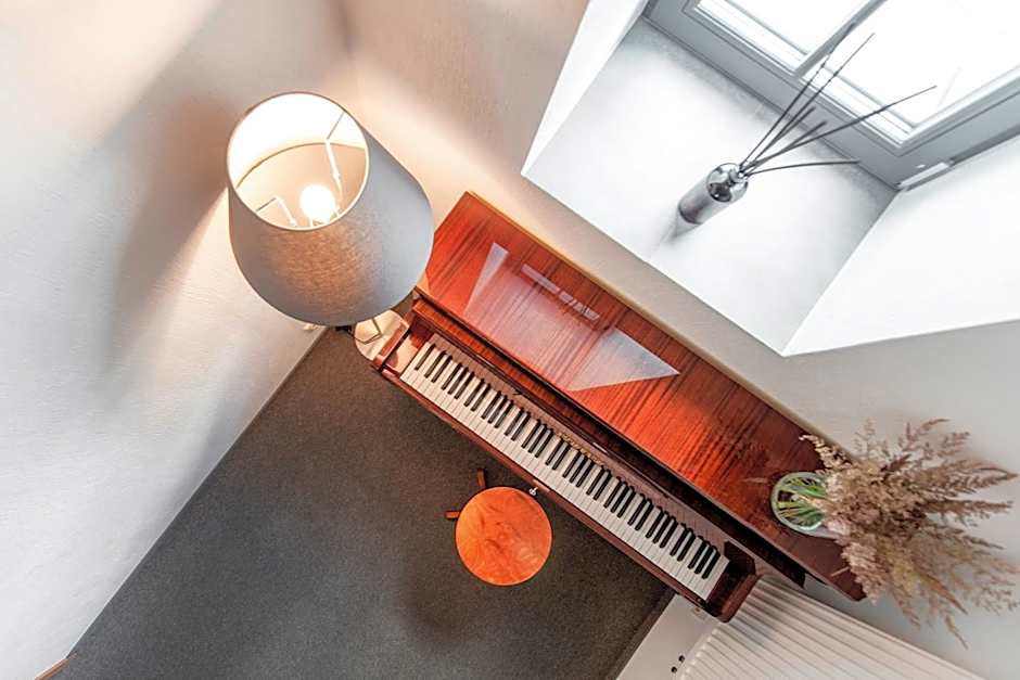 Piano Apartments