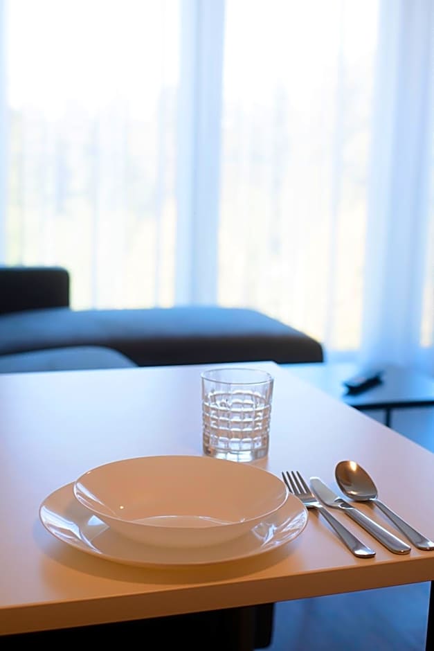 Smart & Stay Aparthotel Saarbrücken Süd - Self-Check-In - Free Parking